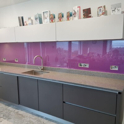 Glass kitchen splashbacks are used as an alternative to traditional tiles