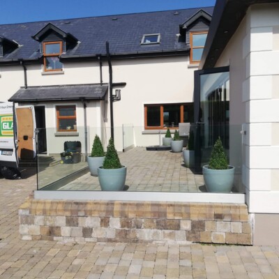 Frameless glass balustrade company